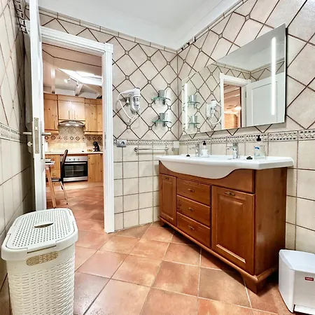Daniela Garden Apartment *