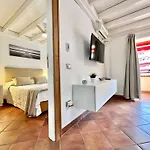 Daniela Garden Apartment *